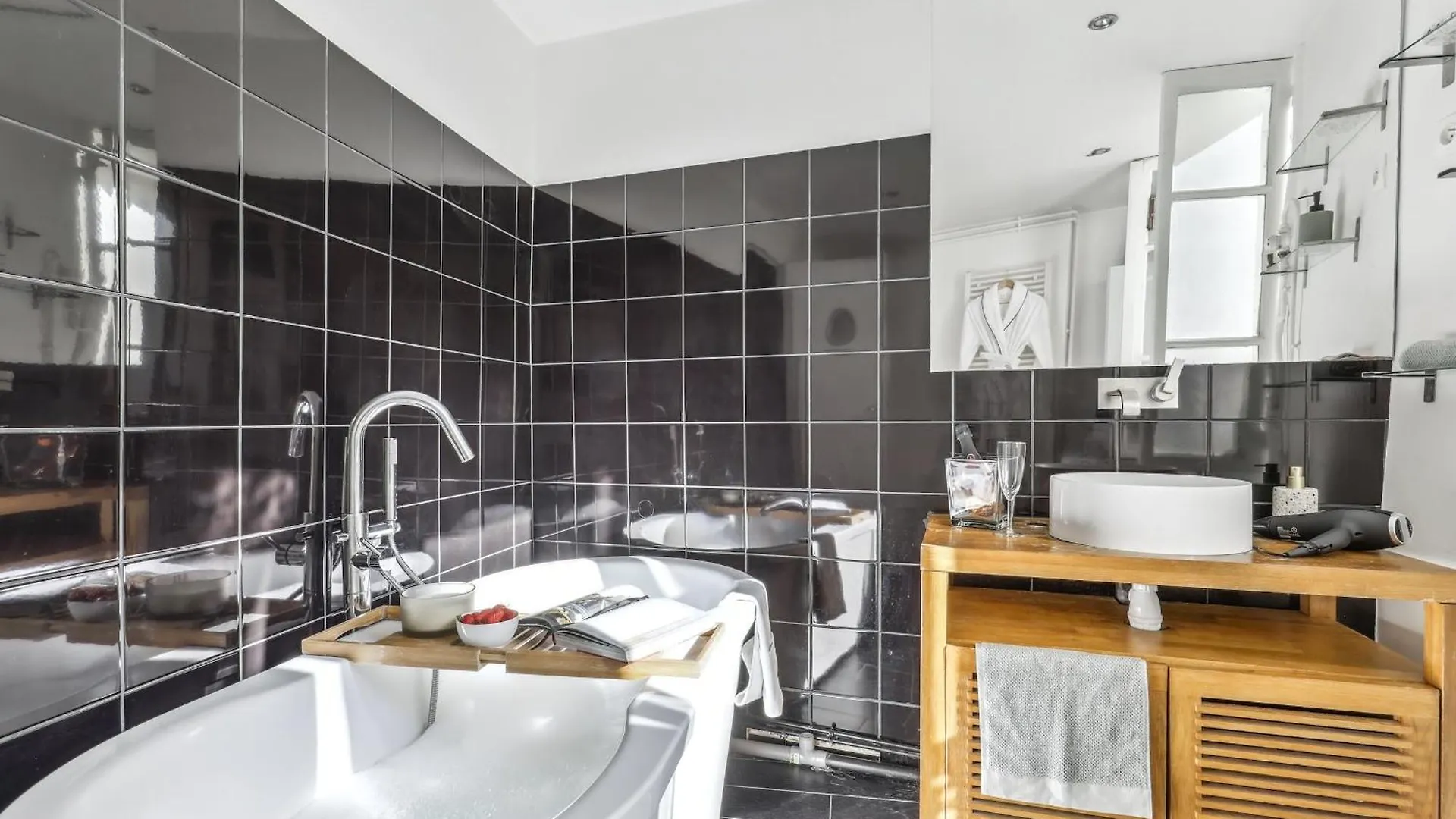 Le Marais 1Br Place Saint Paris Apartment