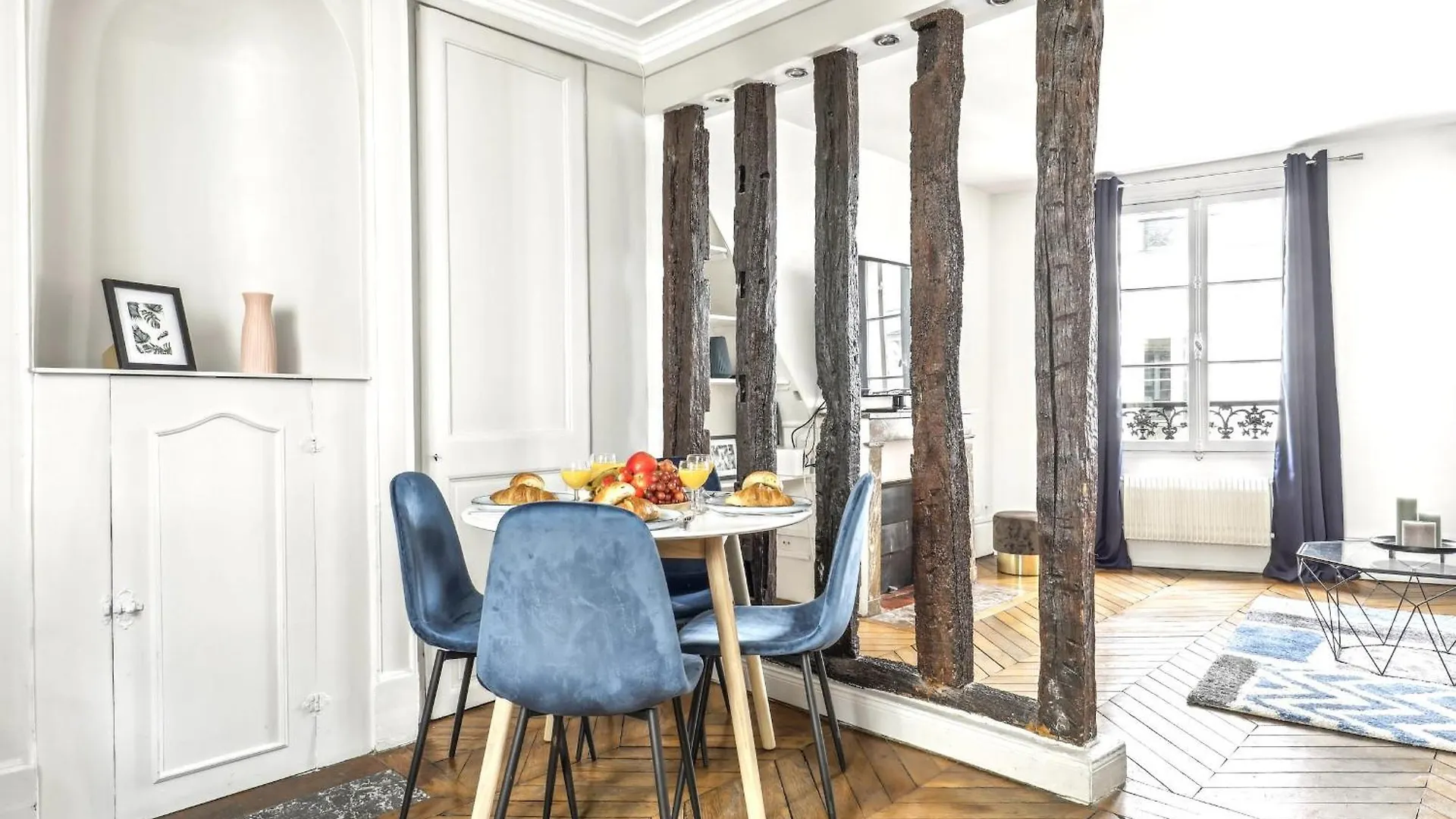 Le Marais 1Br Place Saint Paris France